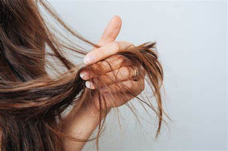 Comprendre la Porosité des Cheveux avant un Lissage